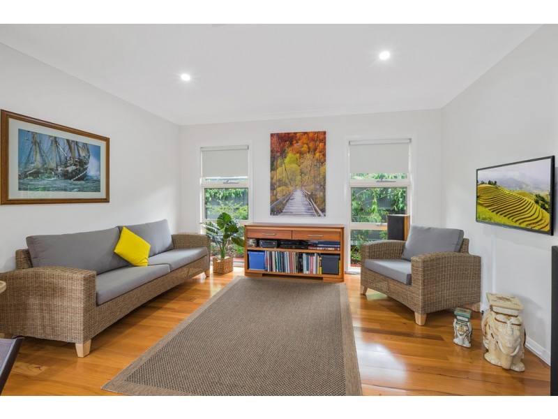 10 Southern Ocean Street, Lake Cathie NSW 2445