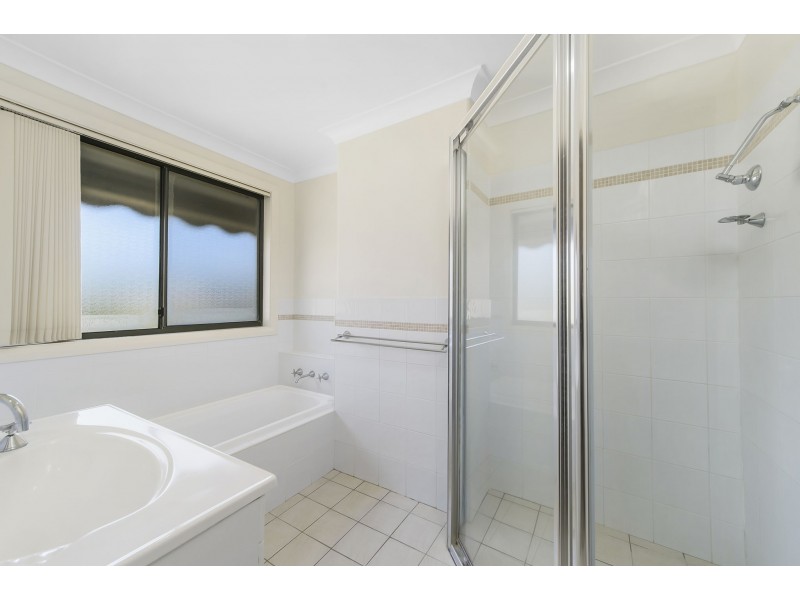 9 Dampier Court, Lake Cathie NSW 2445
