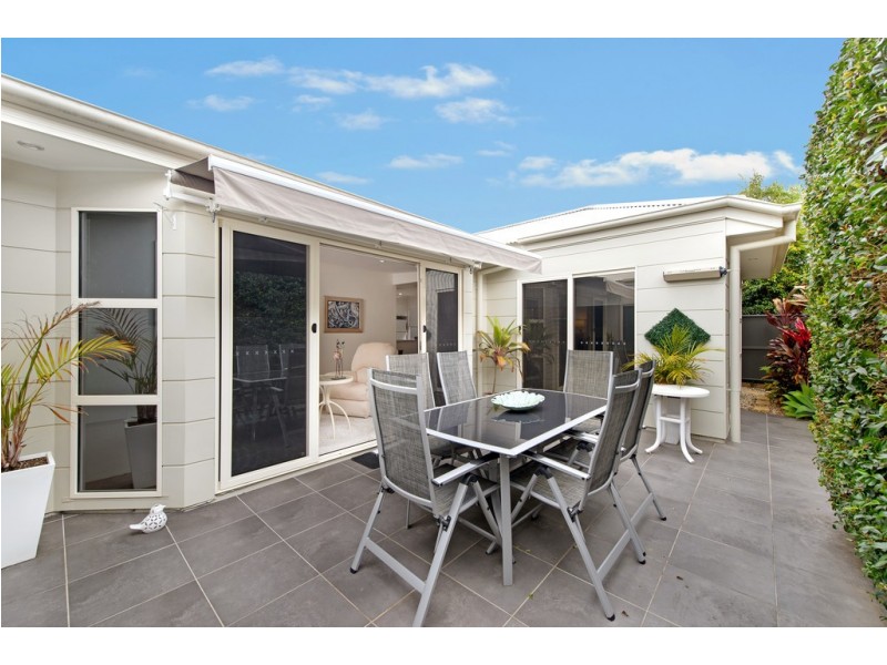 7 Southern Ocean Street, Lake Cathie NSW 2445