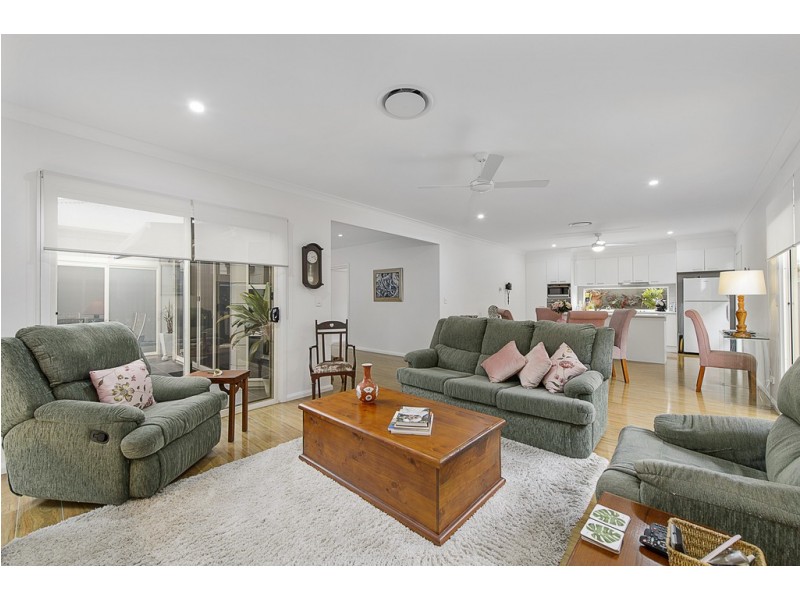 7 Southern Ocean Street, Lake Cathie NSW 2445