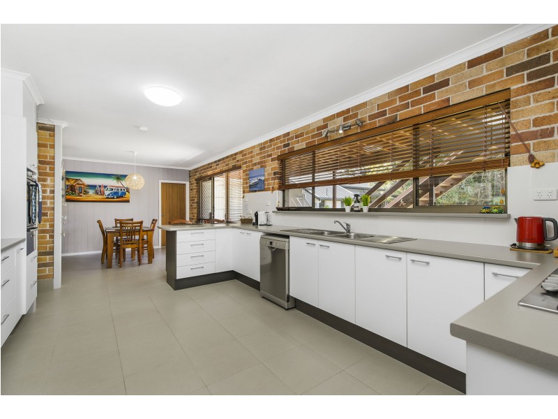 3 Beach Street, Dunbogan NSW 2443