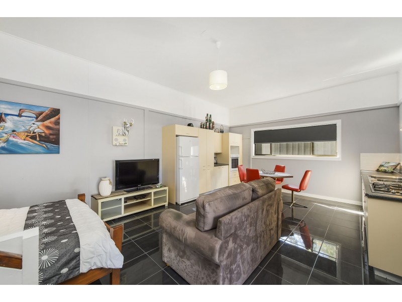 3 Beach Street, Dunbogan NSW 2443