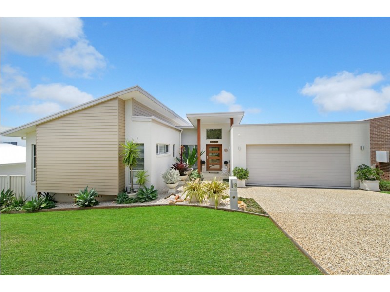 19 Ocean Ridge Terrace, Port Macquarie NSW 2444