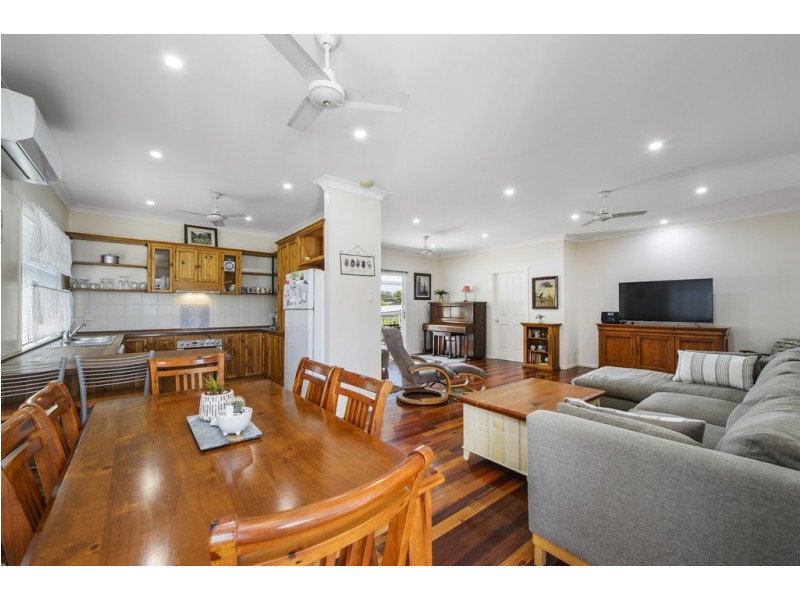 17 Castle Street, Laurieton NSW 2443