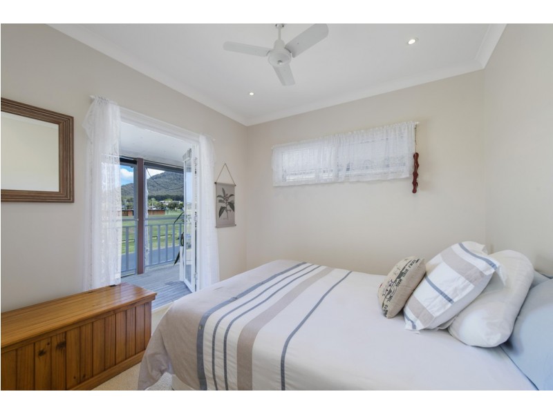 17 Castle Street, Laurieton NSW 2443