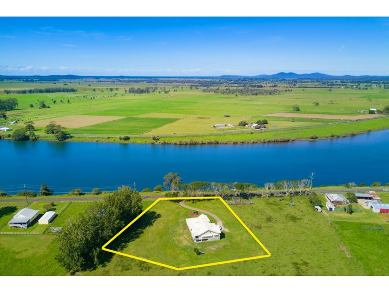 201 Summer Island Rd, Summer Island NSW 2440