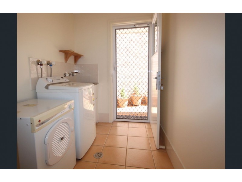 2B TABLE STREET, Port Macquarie NSW 2444