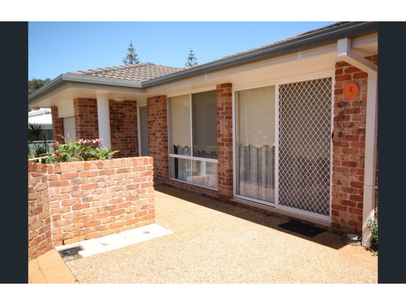 2B TABLE STREET, Port Macquarie NSW 2444