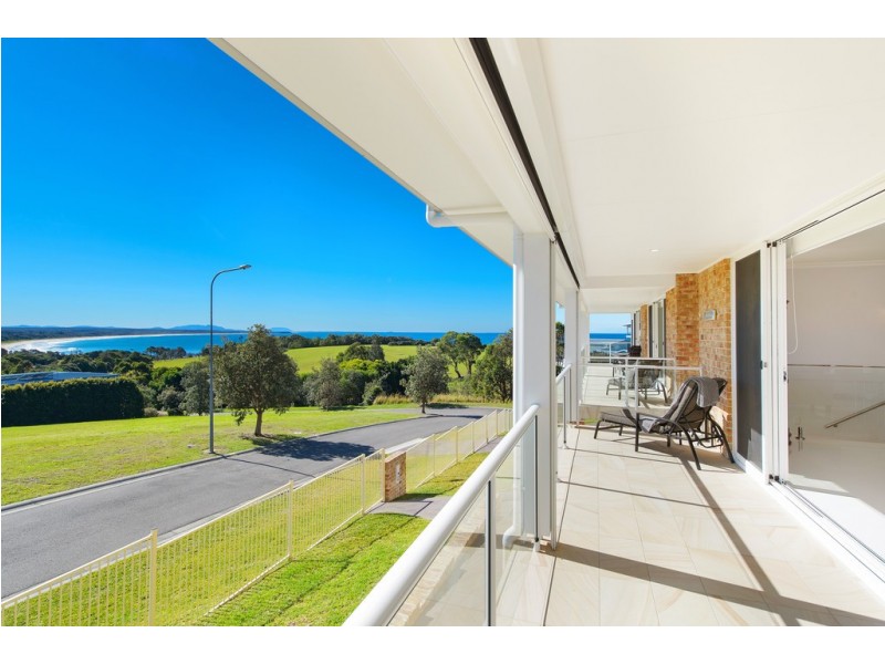 22 GLENELG CRESCENT, Red Head NSW 2430