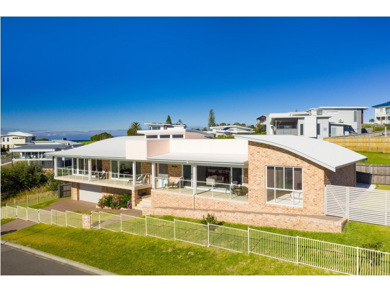 22 GLENELG CRESCENT, Red Head NSW 2430