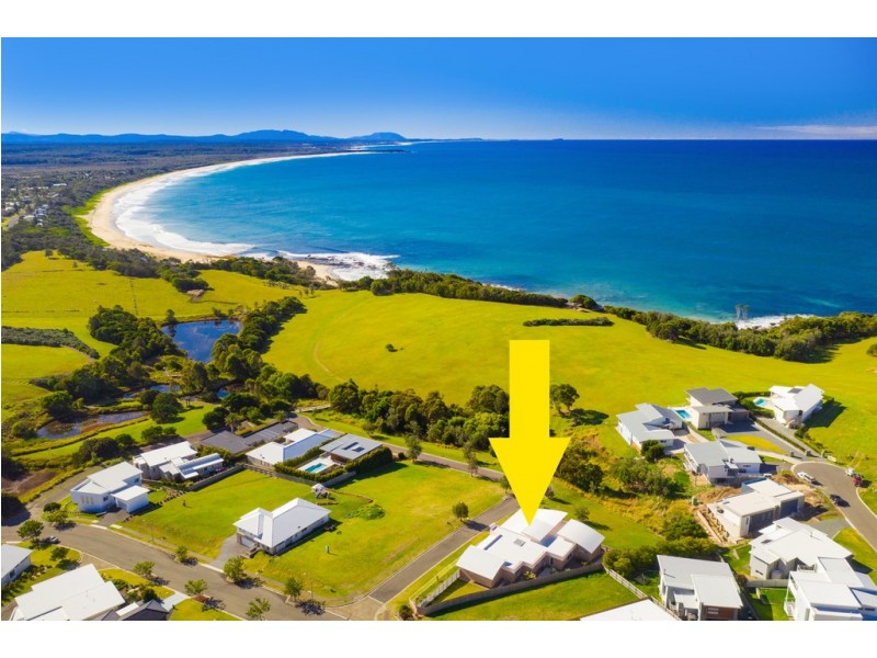 22 GLENELG CRESCENT, Red Head NSW 2430