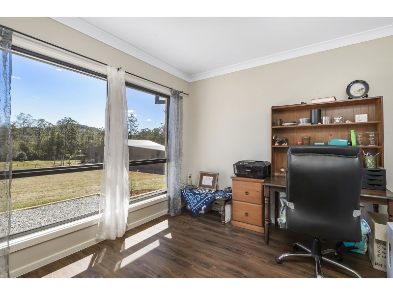 34 Francis Redman Place, Hannam Vale NSW 2443