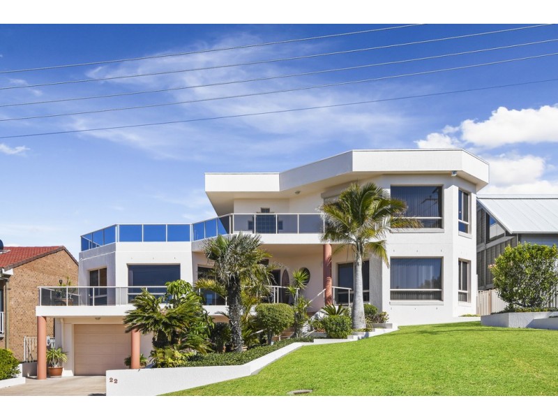 22 High Street, Black Head NSW 2430