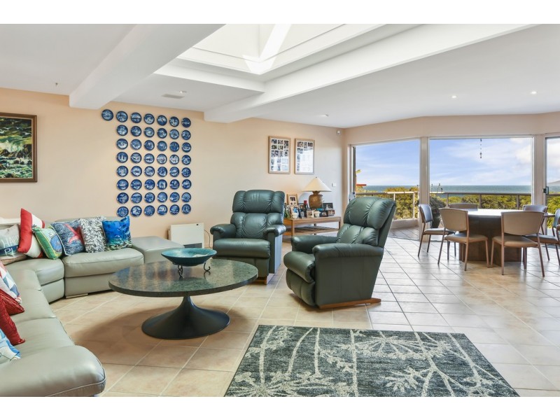 22 High Street, Black Head NSW 2430