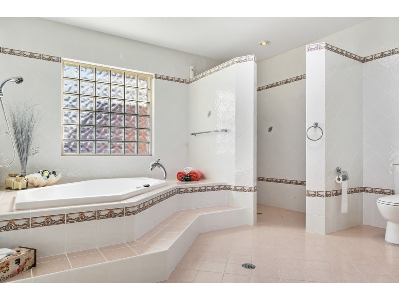 22 High Street, Black Head NSW 2430