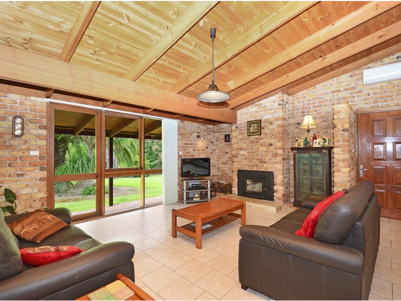 80 Bunderra Drive, Beechwood NSW 2446