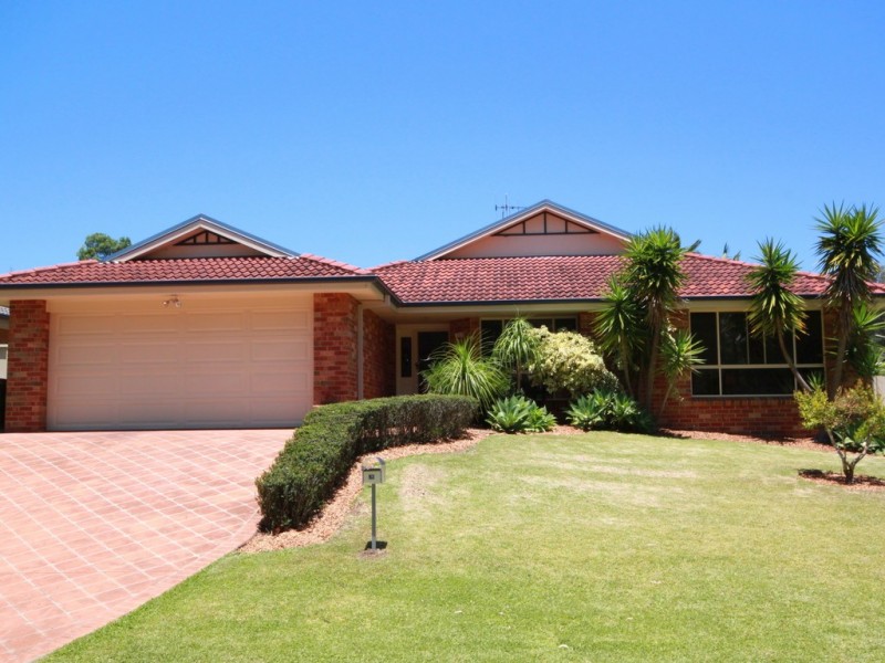 52 Explorers Way, Lake Cathie NSW 2445