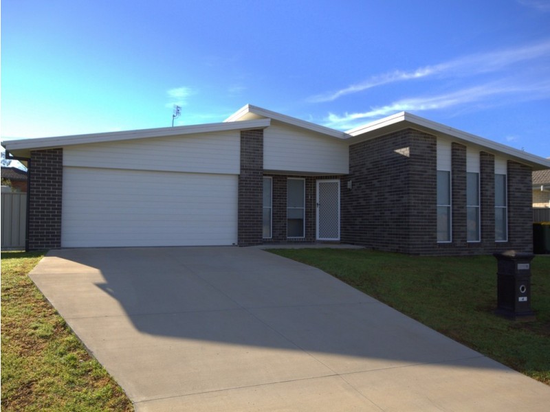 4 Bottlebrush Cove, Oxley Vale NSW 2340