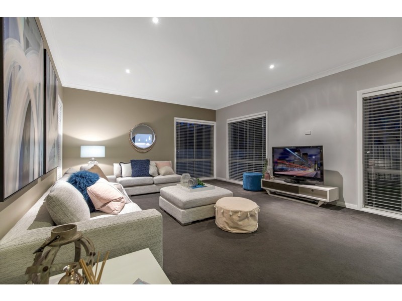 37 Blue Crane Close, Tumbi Umbi NSW 2261