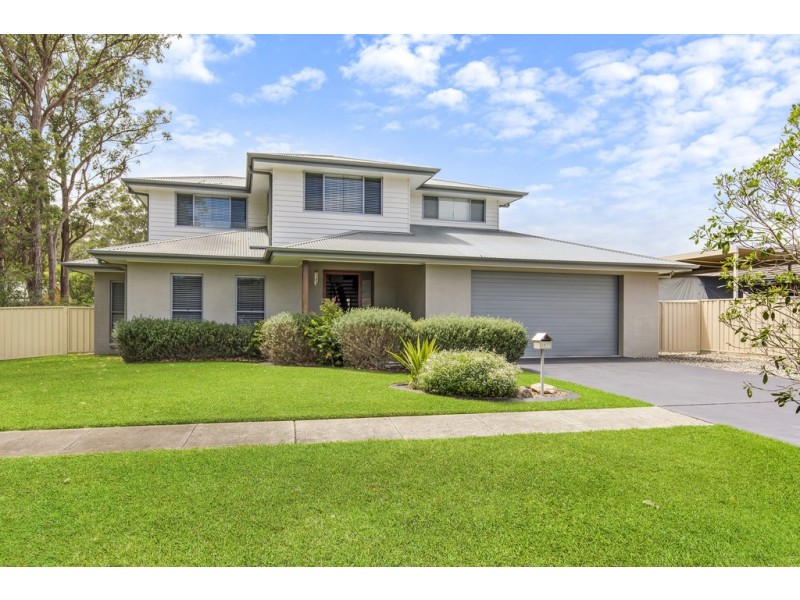 37 Blue Crane Close, Tumbi Umbi NSW 2261