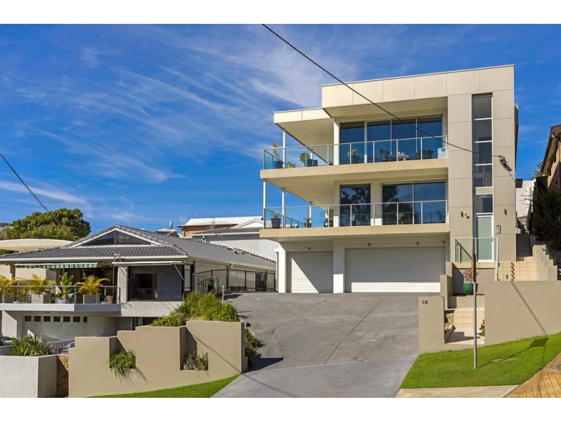 1/18 Campbell Crescent, Terrigal NSW 2260