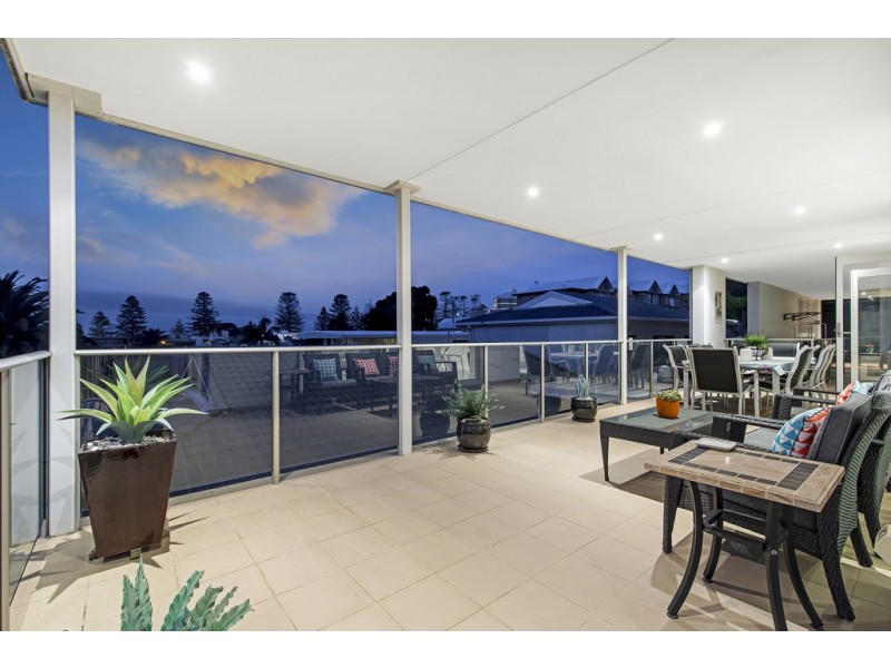 1/18 Campbell Crescent, Terrigal NSW 2260