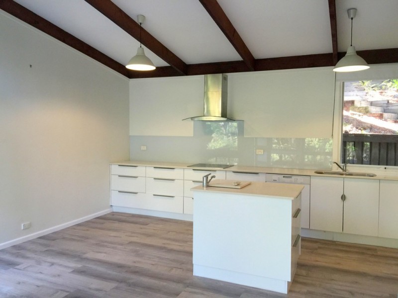 26 Surf Rider Avenue, North Avoca NSW 2260