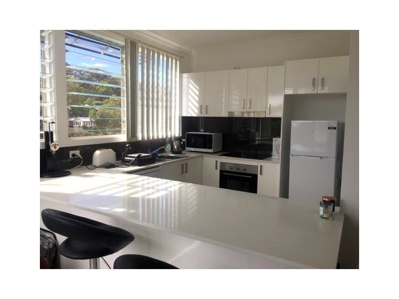 2/14 Parry Avenue, Terrigal NSW 2260