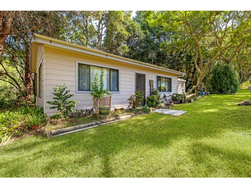 447 Tumbi Road, Wamberal NSW 2260