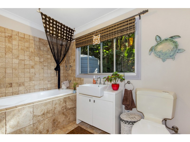 447 Tumbi Road, Wamberal NSW 2260