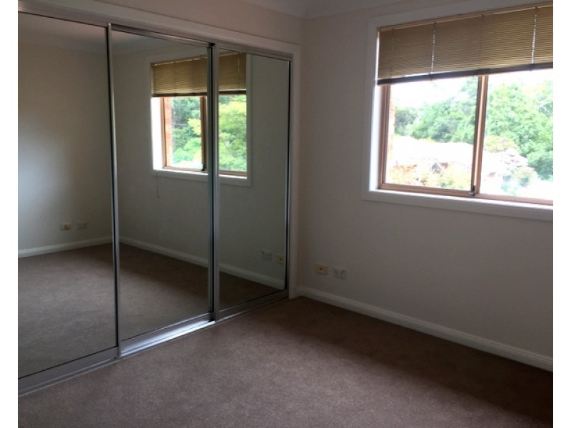 2/306 Terrigal Drive, Terrigal NSW 2260