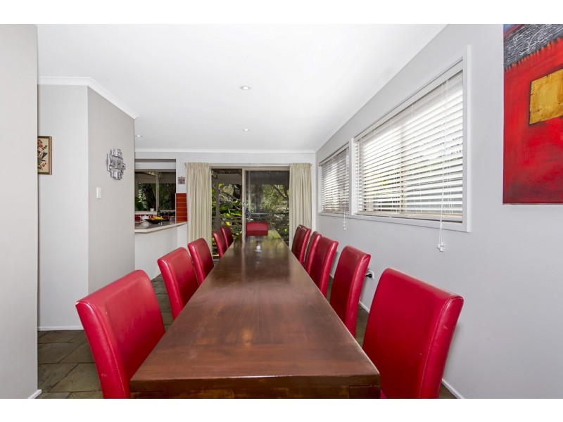 90 Lake Shore Drive, North Avoca NSW 2260