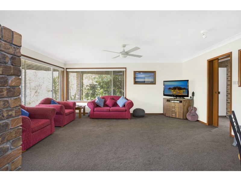 29 Shakespeare Avenue, Bateau Bay NSW 2261