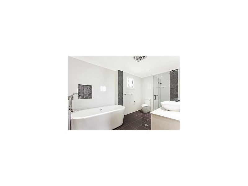 1/26 Ena Street, Terrigal NSW 2260