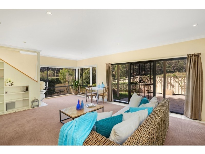 31 Thames Drive, Erina NSW 2250