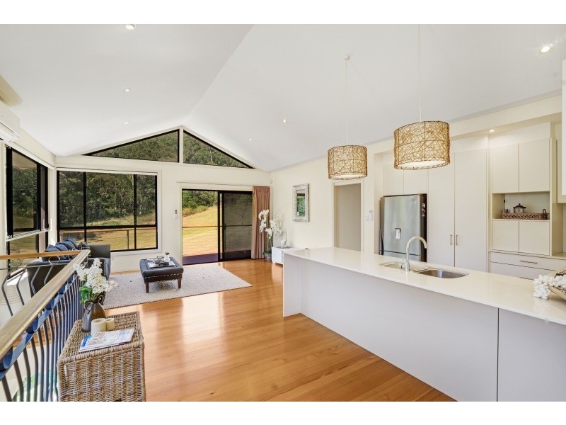 31 Thames Drive, Erina NSW 2250