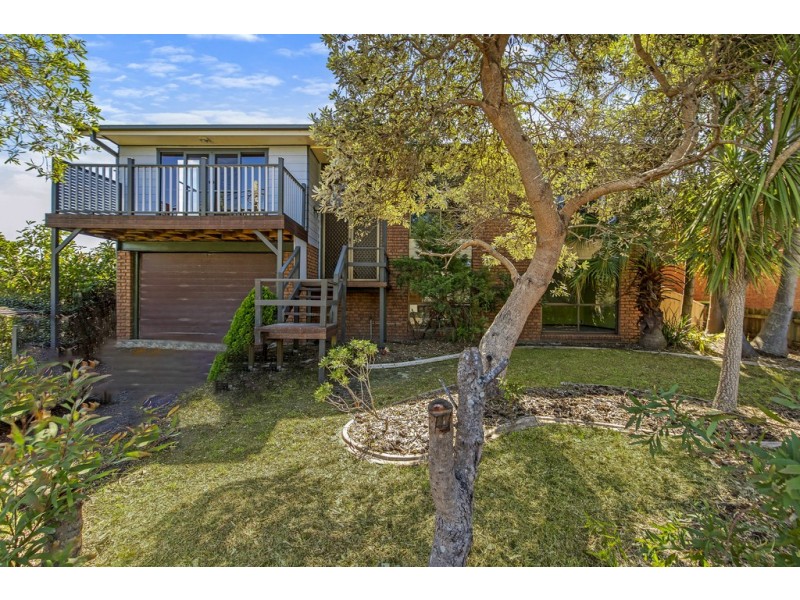 26 Blue Bell Drive, Wamberal NSW 2260