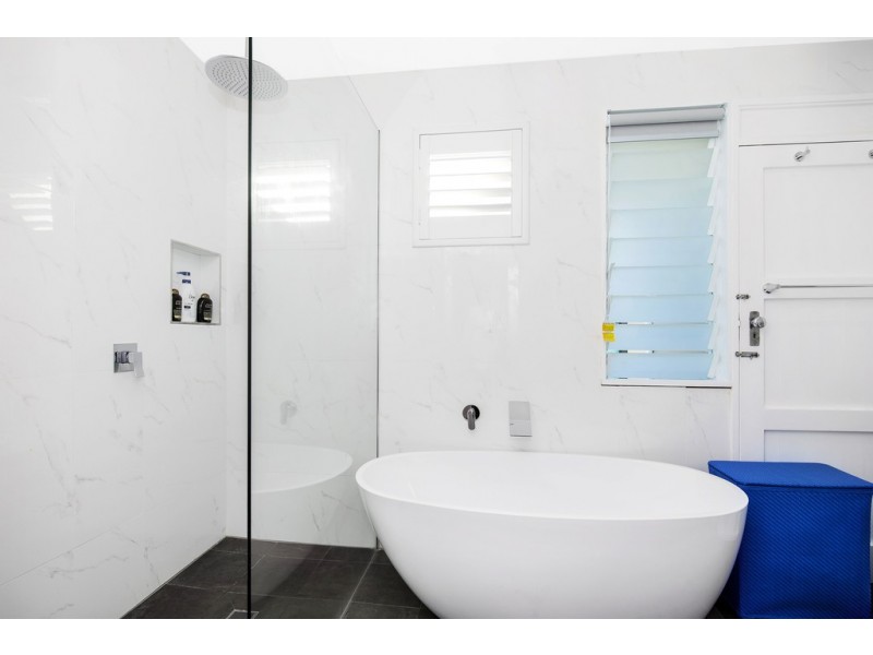 12 Maitland Road, Springfield NSW 2250