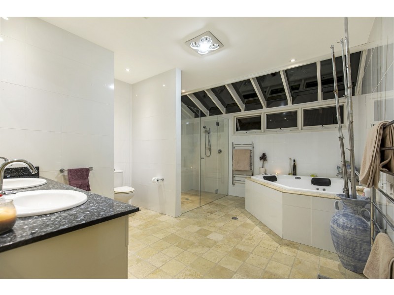 21 Portsmouth Road, Erina NSW 2250