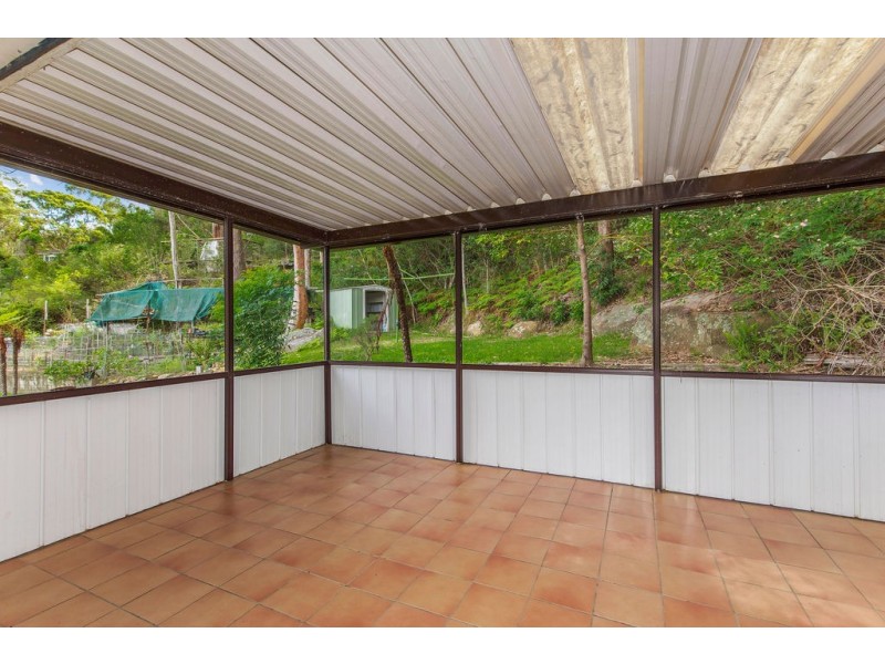 37 Emma James Street, Springfield NSW 2250