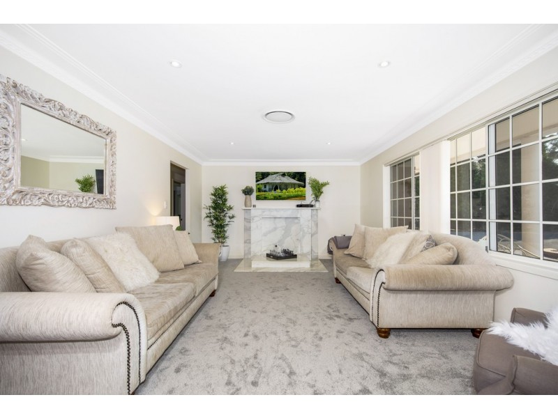 221 Wells Street, Springfield NSW 2250