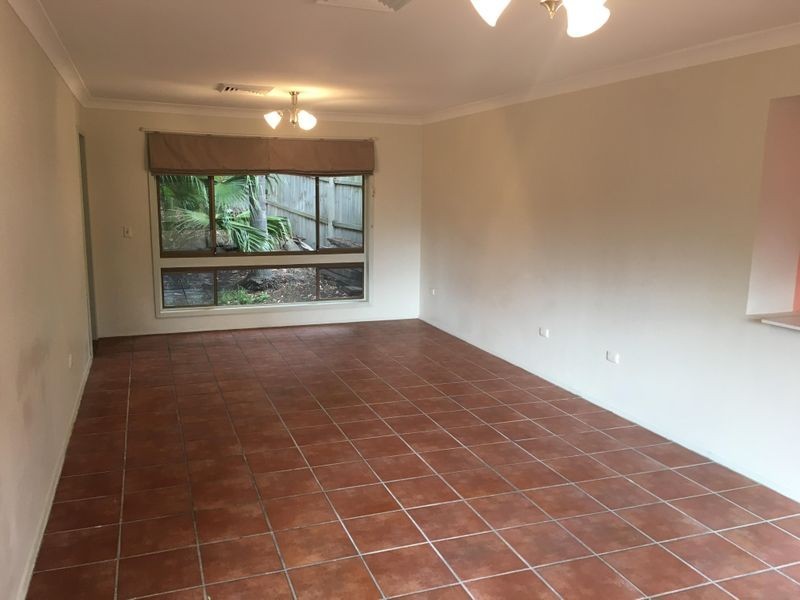 8 Roland Close, Terrigal NSW 2260