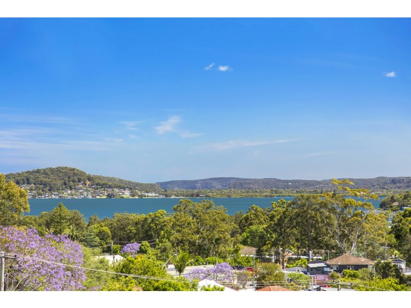 2/20 Lushington Street, East Gosford NSW 2250