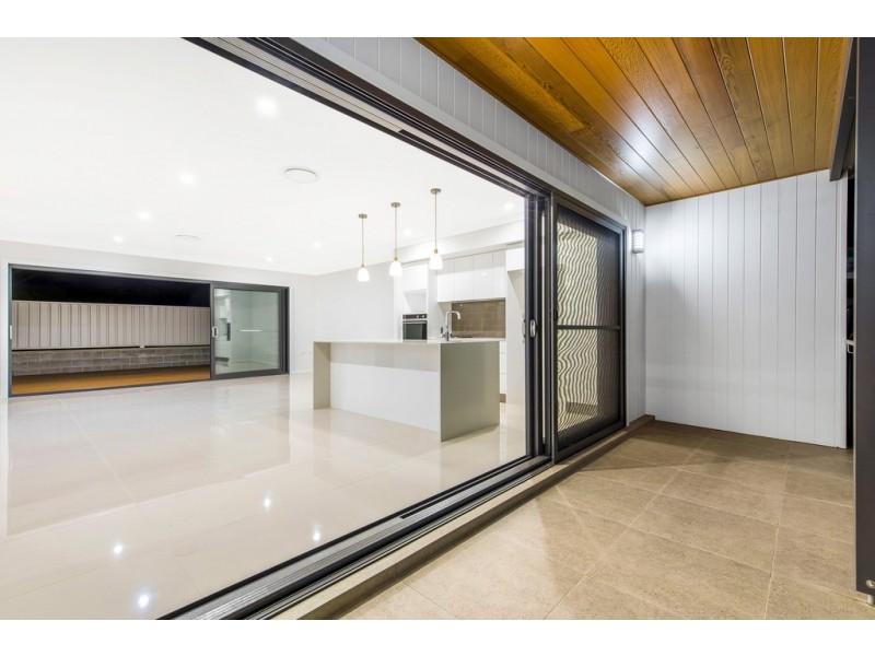 2/20 Lushington Street, East Gosford NSW 2250