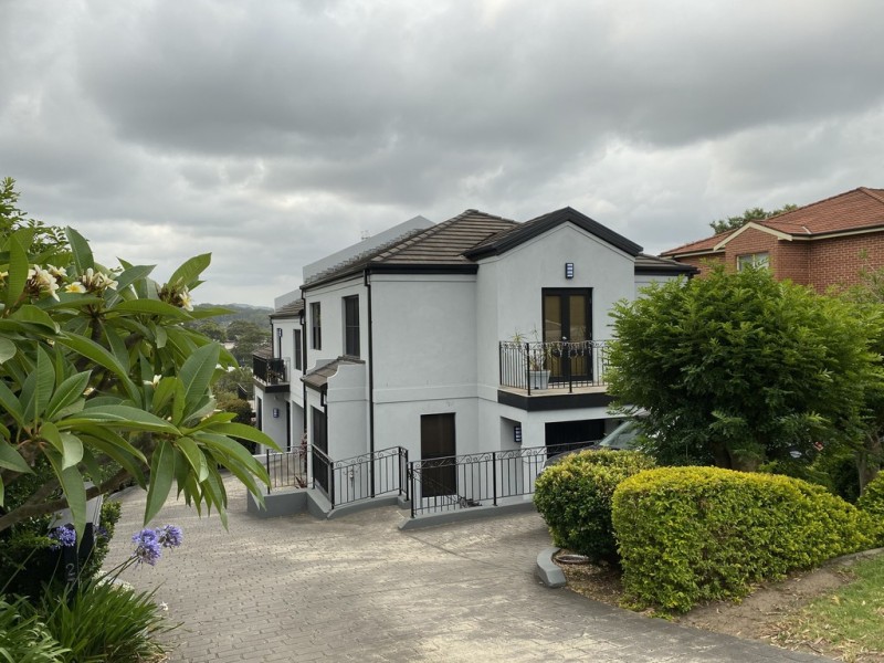 1/27 Barnhill Road, Terrigal NSW 2260