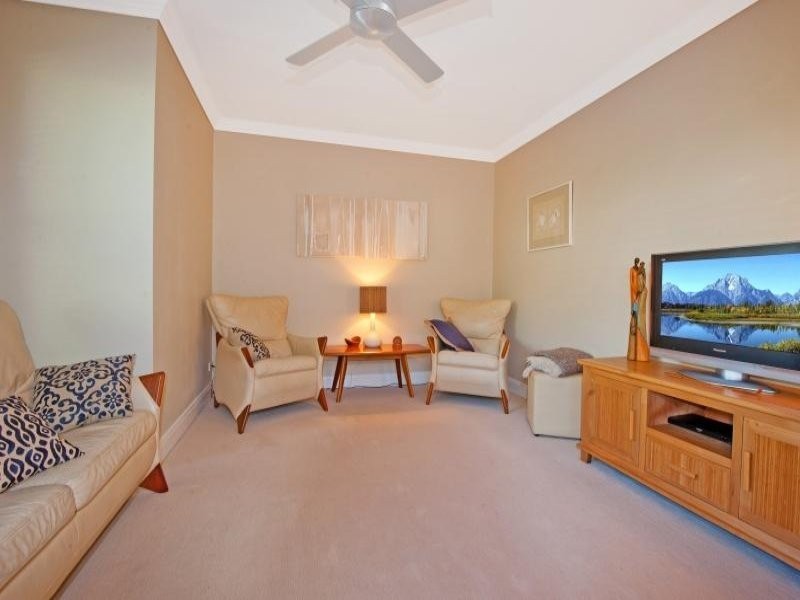 1/27 Barnhill Road, Terrigal NSW 2260