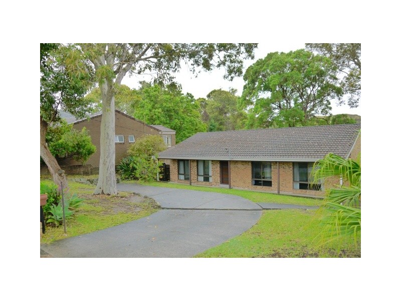 37 Heights Crescent, Wamberal NSW 2260