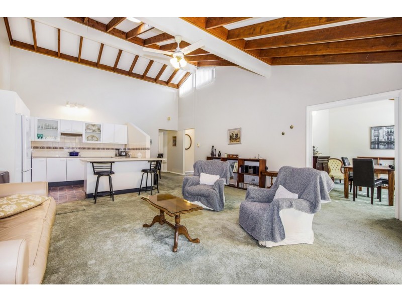 13/8 McLennan Street, Narara NSW 2250