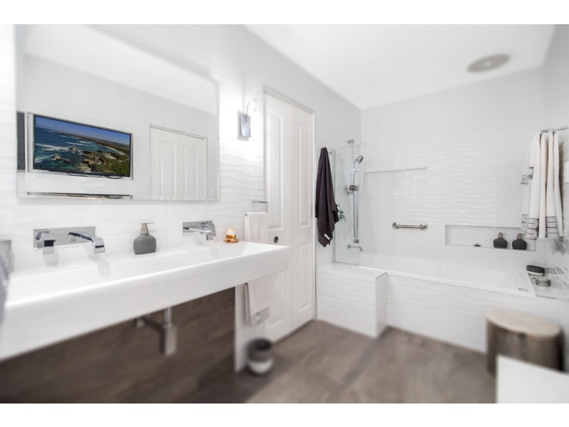 19/8 Mclennan Street, Narara NSW 2250