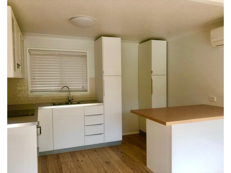 15 Harcourt Place, North Avoca NSW 2260